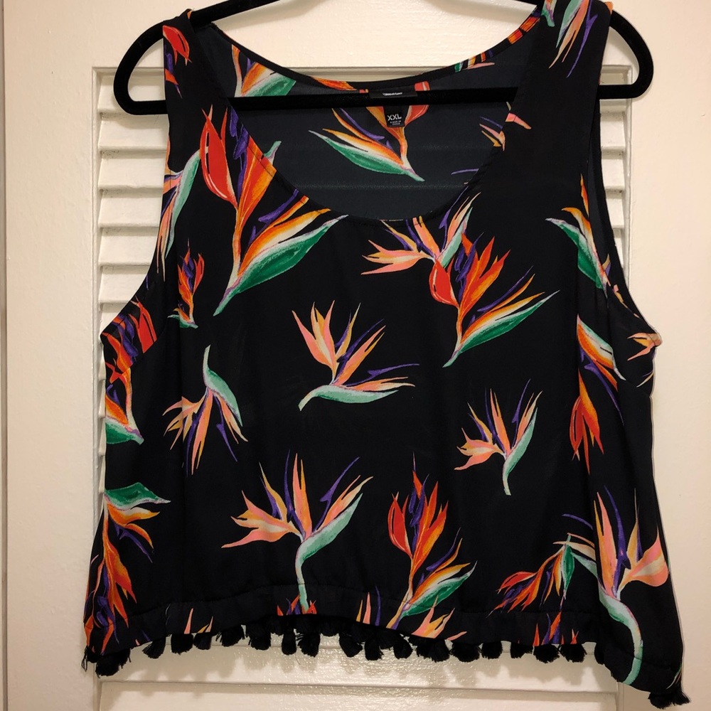 Summer top with poms!